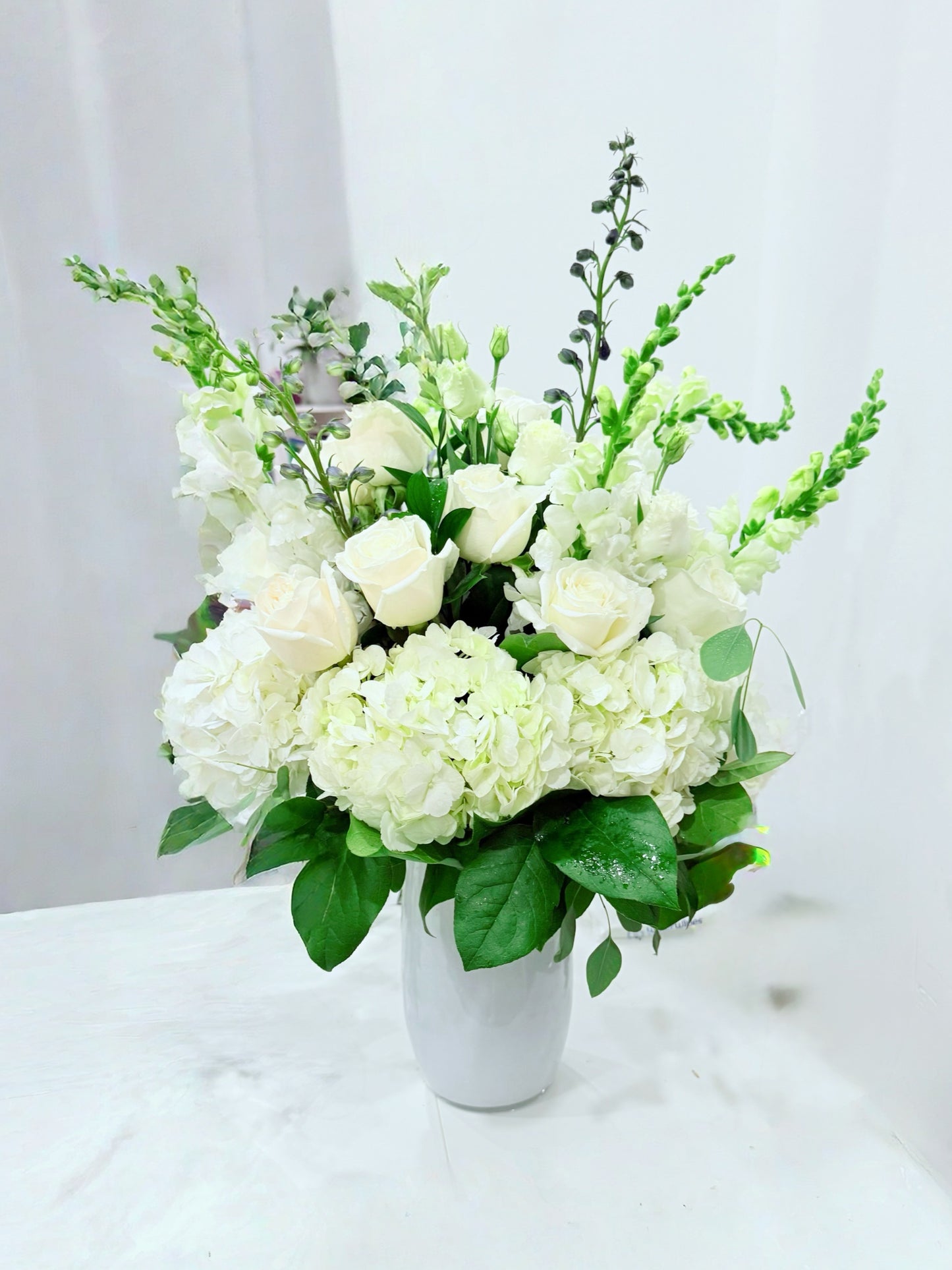 Pure Elegance-Vase Arrangement
