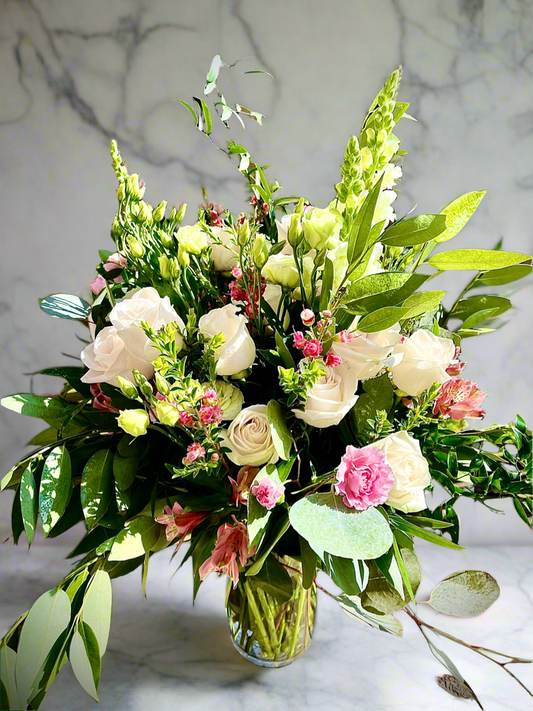 Soft Bloom flower bouquet